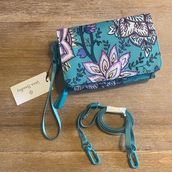 Vera Bradley Lighten Up RFID 3-in-1 Crossbody in Peacock Garden - Picture 6 of 6